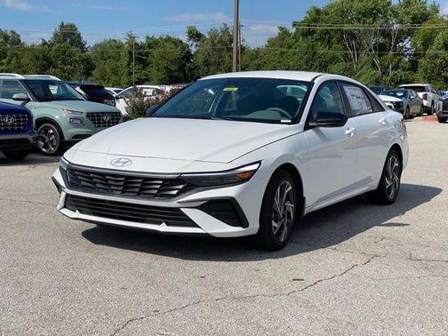 2025 Hyundai ELANTRA HEV SEL Sport