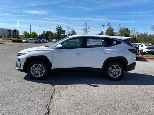 Serenity White Pearl 2026 Hyundai TUCSON SE