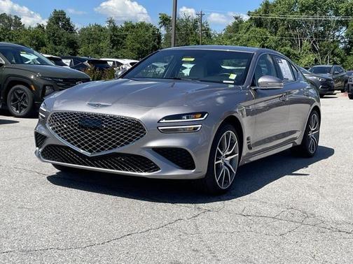 2025 Genesis G70 2.5T RWD
