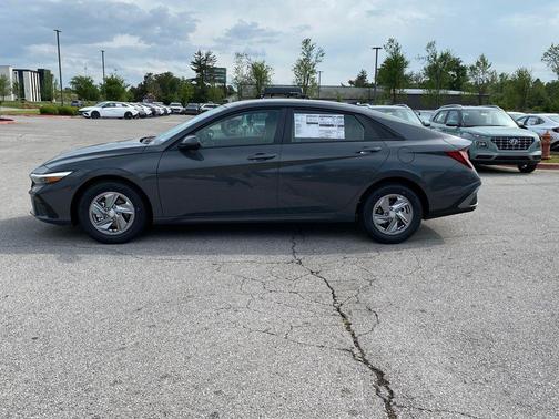 Ecotronic Gray 2026 Hyundai ELANTRA SE