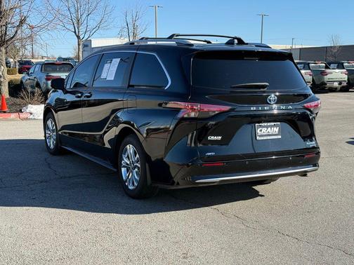 2024 Toyota Sienna Platinum