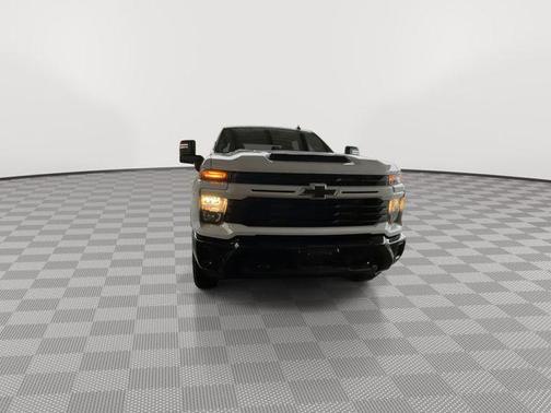 Summit White 2024 Chevrolet Silverado 2500 Custom