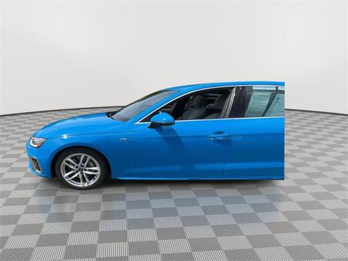 2022 Audi A4 45 S line Premium Plus