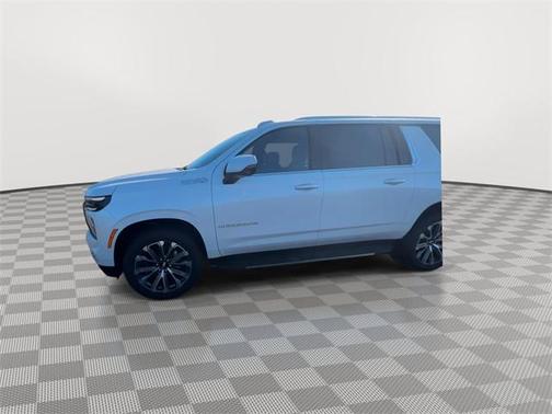 2025 Chevrolet Suburban 4WD High Country