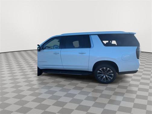 2025 Chevrolet Suburban 4WD High Country