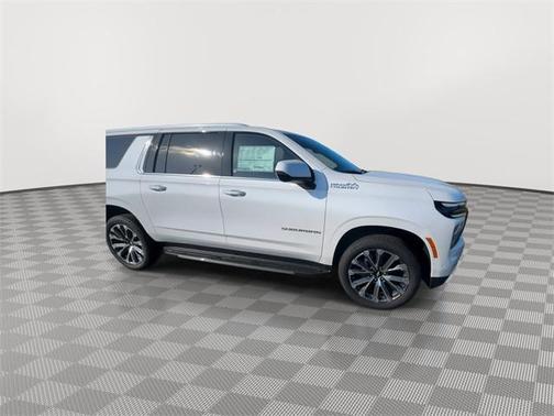 2025 Chevrolet Suburban 4WD High Country