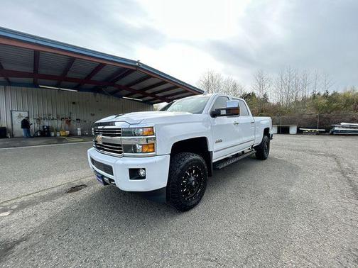 Summit White 2017 Chevrolet Silverado 2500 High Country