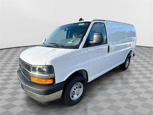 2025 Chevrolet Express 2500 RWD 2500 Regular Wheelbase WT