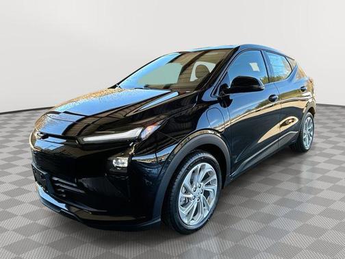 Mosaic Black Metallic 2027 Chevrolet Bolt LT FWD