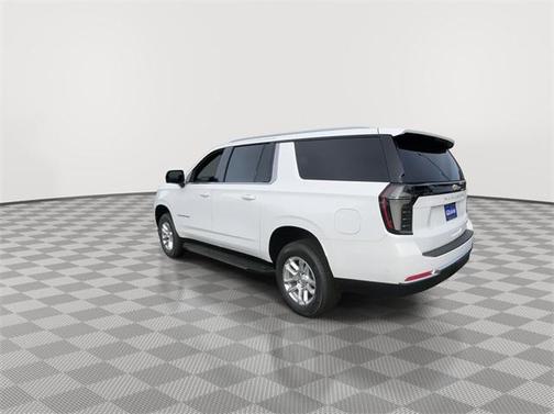 2025 Chevrolet Suburban LT