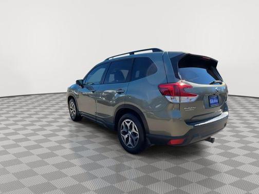 Jasper Green Metallic 2021 Subaru Forester Premium