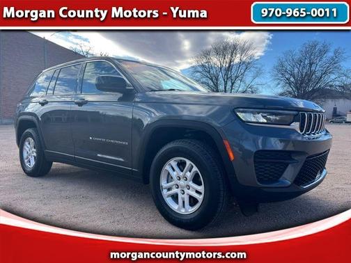 Gray 2023 Jeep Grand Cherokee Laredo