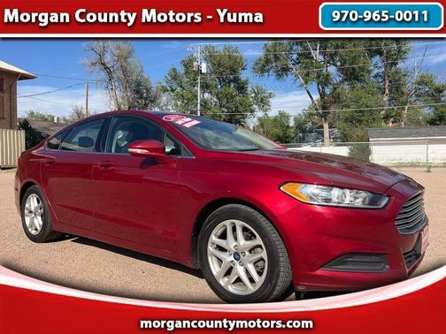 Red 2015 Ford Fusion SE