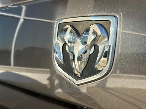 Granite Crystal Metallic Clearcoat 2017 RAM 2500 Tradesman Crew Cab 4x4 8' Box