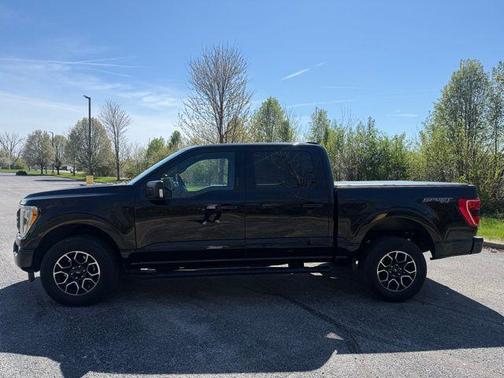 Agate Black Metallic 2022 Ford F-150 XLT