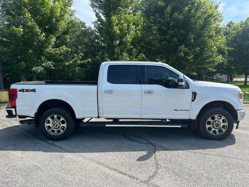 Oxford White 2021 Ford F-250 Lariat