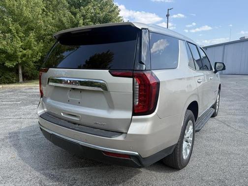 2024 GMC Yukon SLT