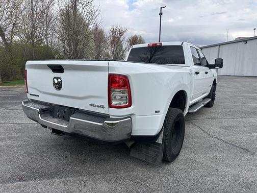 2023 RAM 3500 Big Horn Crew Cab 4x4 8' Box