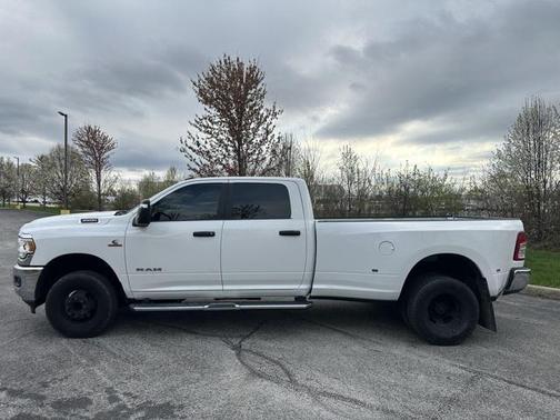 2023 RAM 3500 Big Horn Crew Cab 4x4 8' Box