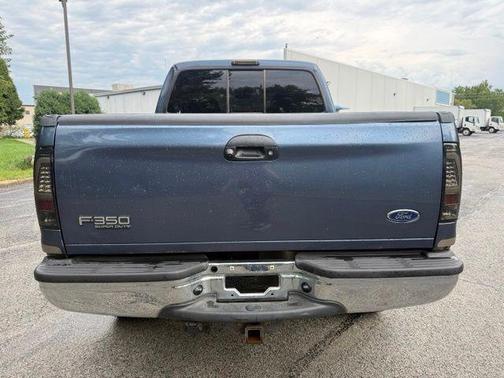 True Blue Clearcoat Metallic 2004 Ford F-350 Lariat