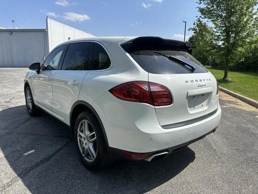 2014 Porsche Cayenne Base