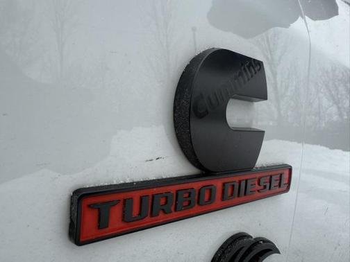 2021 RAM 2500 Limited Mega Cab 4x4 6'4' Box