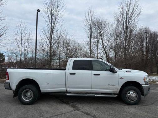2023 RAM 3500 Big Horn Crew Cab 4x4 8' Box
