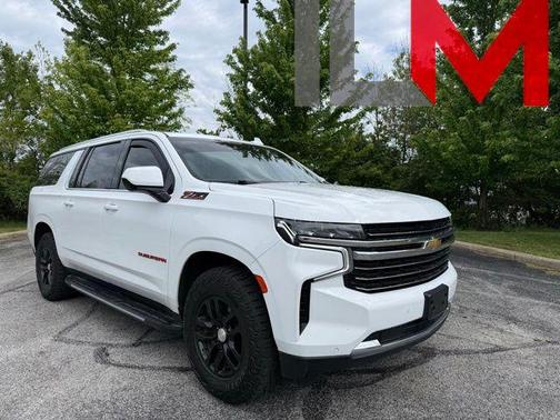 Summit White 2022 Chevrolet Suburban LT