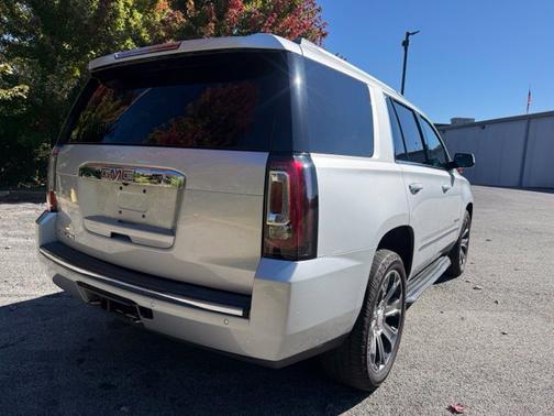 Quicksilver Metallic 2017 GMC Yukon Denali