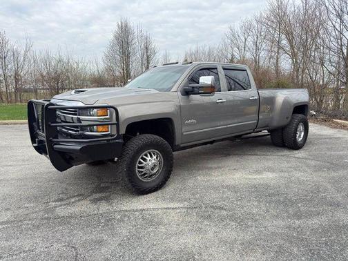 Pepperdust Metallic 2017 Chevrolet Silverado 3500 High Country