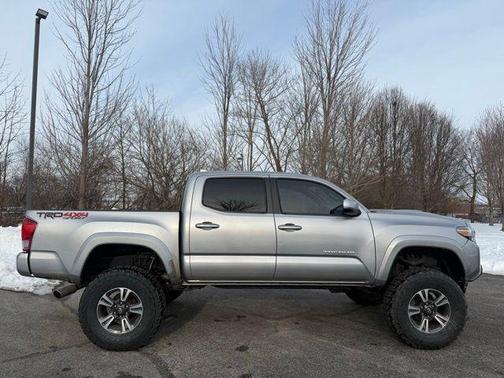 2017 Toyota Tacoma Base