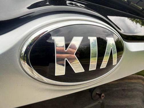 Cherry Black 2021 Kia Seltos S