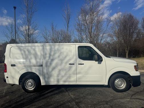 2017 Nissan NV Cargo NV1500 S V6