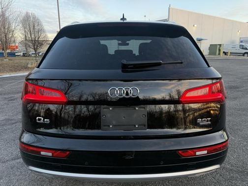 2018 Audi Q5 2.0T Tech Premium