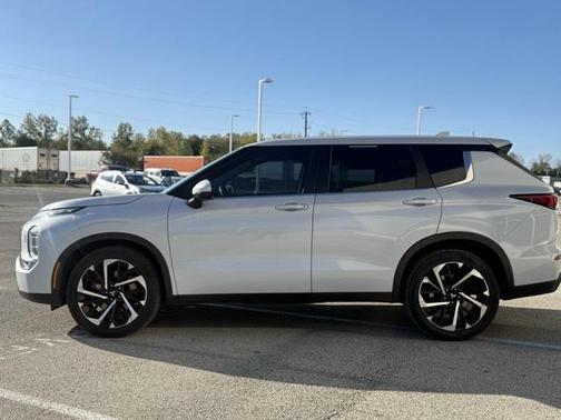 2022 Mitsubishi Outlander ES 2.5 S-AWC