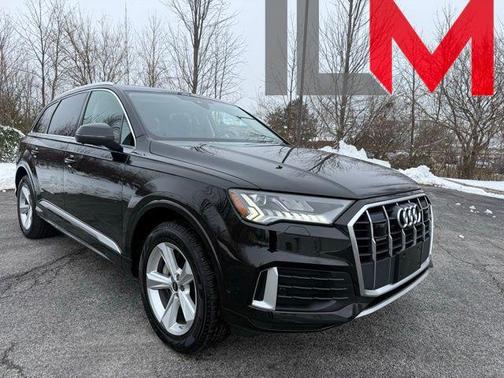 2023 Audi Q7 45 Premium Plus