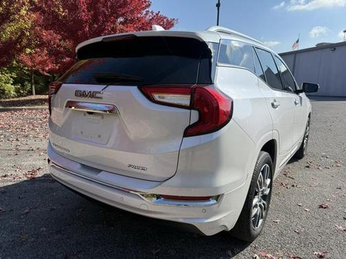 2022 GMC Terrain Denali