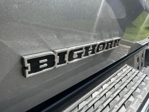 2020 RAM 2500 Big Horn Crew Cab 4X4 6'4' Box