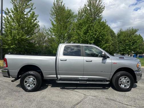 2020 RAM 2500 Big Horn Crew Cab 4X4 6'4' Box