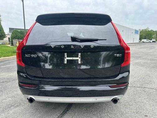Onyx Black Metallic 2018 Volvo XC90 T5 Momentum