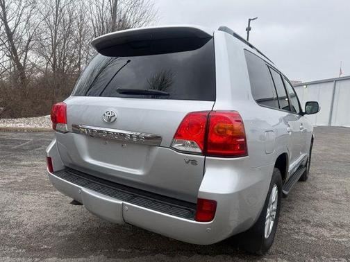 2013 Toyota Land Cruiser Base