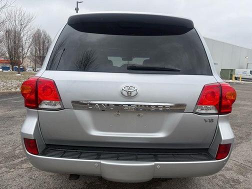 2013 Toyota Land Cruiser Base