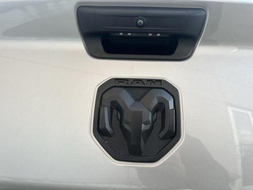 2023 RAM 3500 Tradesman Crew Cab 4x4 8' Box
