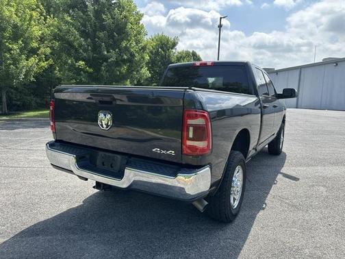 2020 RAM 2500 Tradesman Crew Cab 4X4 6'4' Box