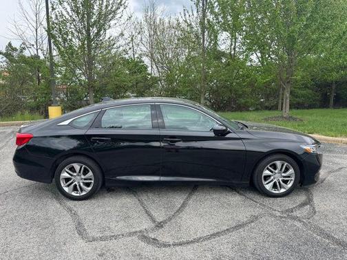 Crystal Black Pearl 2018 Honda Accord LX