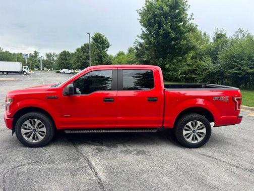 Race Red 2017 Ford F-150 XL