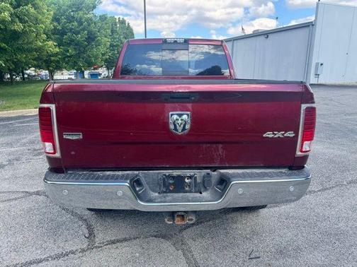 Delmonico Red Pearlcoat 2018 RAM 2500 Laramie Crew Cab 4x4 6'4' Box