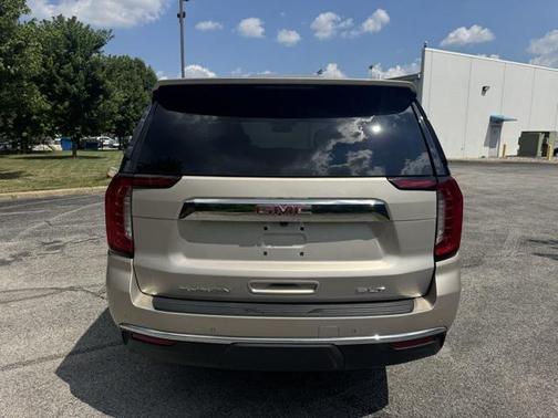 2024 GMC Yukon SLT