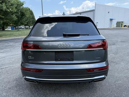 2022 Audi Q5 45 S line Premium Plus