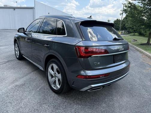 2022 Audi Q5 45 S line Premium Plus